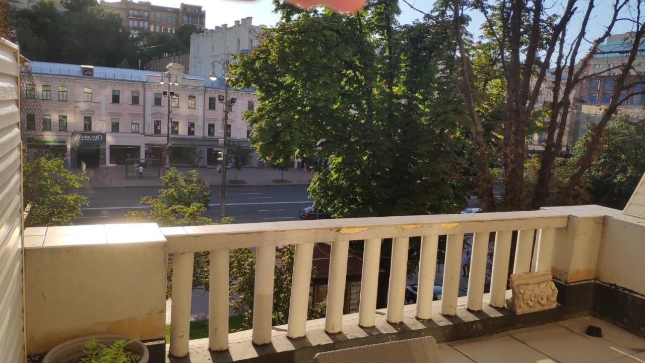 Квартира С Террасой, Крещатик 29, Бессарабка เคียฟ ภายนอก รูปภาพ